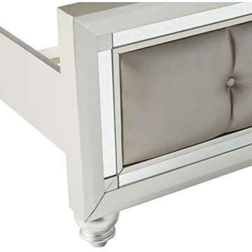 Global Furniture USA QB Riley Tufted, Queen Bed, Silver