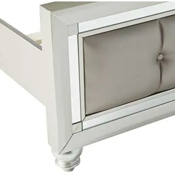 Global Furniture USA QB Riley Tufted, Queen Bed, Silver