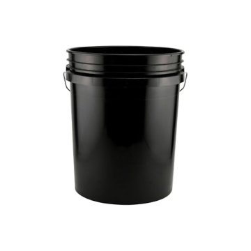 Champion Sports 6 Gallon Ball Bucket with Padded Lid - Durable and Practical