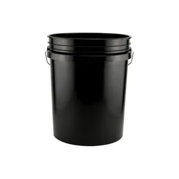 Champion Sports 6 Gallon Ball Bucket with Padded Lid - Durable and Practical