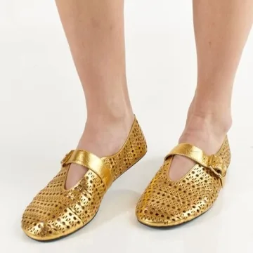 VOLEECE Women's Laser Cut Ballet Flats for Stylish Comfort