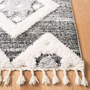 SAFAVIEH Moroccan Tassel Shag Collection Accent Rug - 4' x 6', Grey & Ivory, Boho Design, Non-Shedding & Easy Care, 2-inch Thick Ideal for High Traffic Areas in Foyer, Living Room, Bedroom (MTS664G)