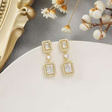 UILZ Cubic Zirconia Elegant Wedding Earrings for Women Gold Square Rhinestone Dangle Bridal Earrings for Bridesmaids Brides Crystal Rhinestones Dangle Earrings Prom Party Jewelry