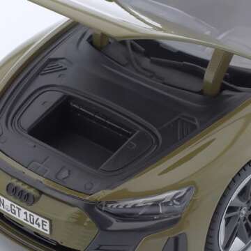 Maisto 2022 Audi RS e-tron GT Special Edition 1/18 Diecast Model Car Olive Green
