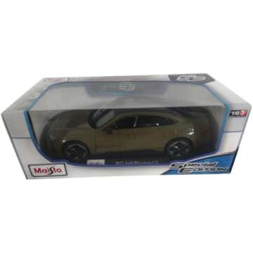 Maisto 2022 Audi RS e-tron GT Special Edition 1/18 Diecast Model Car Olive Green
