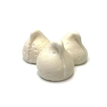 Krunchy Melts Salted Caramel Meringue Cookies – 90 Calories