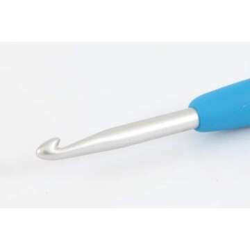Clover 1047/H Deep Blue Amour Crochet Hook, Size H, 5.0mm