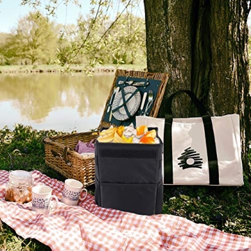 A AUESNY Waterproof Car Trash Can with Lid & Pockets