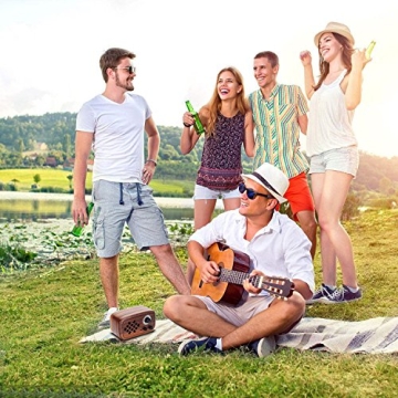 Rerii Handmade Walnut Bluetooth Speaker for All Occasions