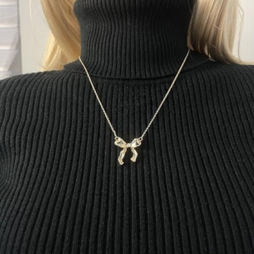 Elegant VULETO Gold Bow Necklace Perfect for Women