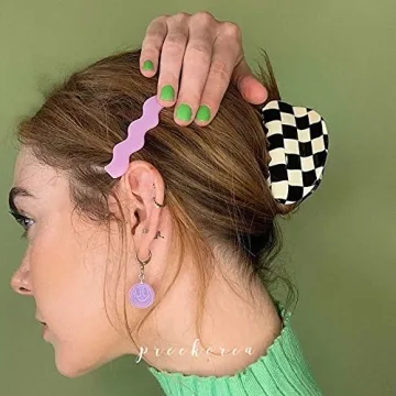 Chic Checkered Hair Clips for Every Occasion