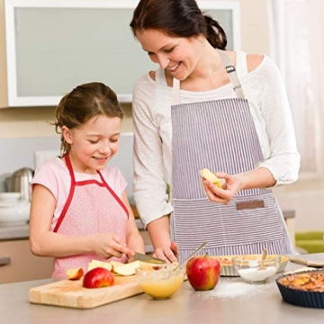 RUIBOLU Adjustable Bib Apron with Pockets for Cooking