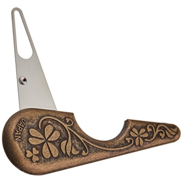 Clover Antique Yarn Threader for Effortless Crafting