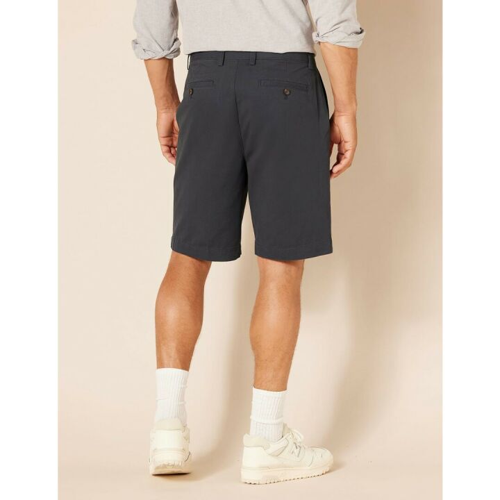 Classic-Fit 9" Men's Shorts by Amazon Essentials