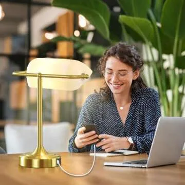 Vintage Desk Lamp Bankers Lamp - Retro Table Lamp with USB & Type C Charging Ports Traditional Pull Chain Switch Library Lamp for Home Office Nightstand Bedroom Side Table Lamp(T45 Bulb Included)