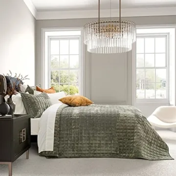 RECYCO Luxury Velvet Quilt Set for All Seasons, Olive Green