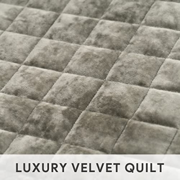 RECYCO Luxury Velvet Quilt Set for All Seasons, Olive Green