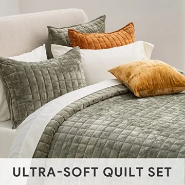 RECYCO Luxury Velvet Quilt Set for All Seasons, Olive Green