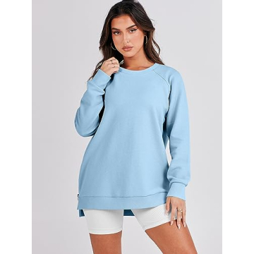 Comfortable Oversized Sweatshirt with Style and Functionality