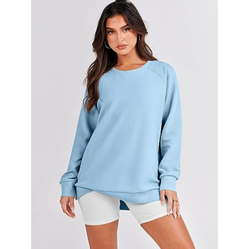 Comfortable Oversized Sweatshirt with Style and Functionality
