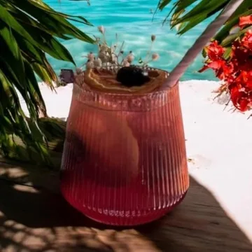 Elegant Origami Ripple Plastic Wine Glasses for Events