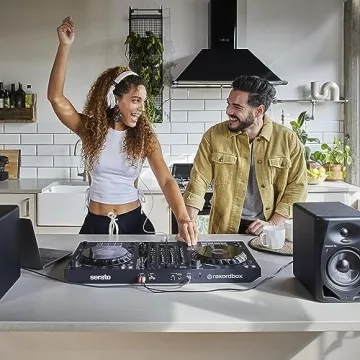 Pioneer DJ DDJ-FLX6 4-Deck Controller for DJs