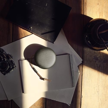 Bang & Olufsen Beosound A1 Bluetooth Speaker © Portable Waterproof Sound