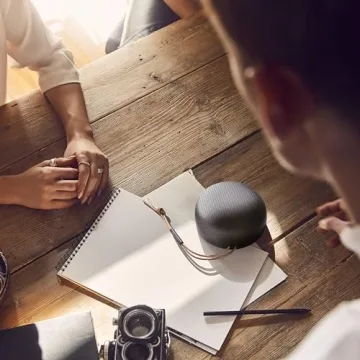 Bang & Olufsen Beosound A1 Bluetooth Speaker © Portable Waterproof Sound