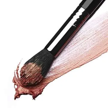 Sigma Beauty Professional F35 Tapered Highlighter synthetic Face Makeup Brush with SigmaTech® fibers for Highlighting and Contouring