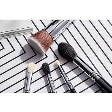 Sigma Beauty Professional F35 Tapered Highlighter synthetic Face Makeup Brush with SigmaTech® fibers for Highlighting and Contouring