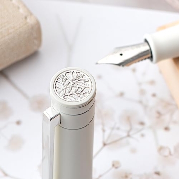 Elegant HONG DIAN 1862 Fountain Pen with Extra Fine Nib