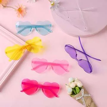 Stylish URATOT Heart Shaped Sunglasses Set for Women