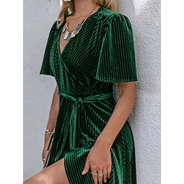 BerryGo Women's Velvet Wrap Dress Prom Cocktail Emerald Green