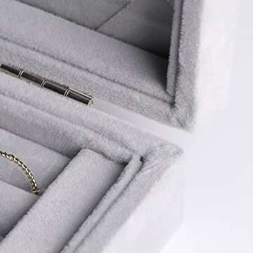 Frebeauty Rings/Earring Organizer Tray with Clear Lid,7 Slots Ring Box Velvet Ring Holder Drawer Insert Jewelry Storage Box Jewelry Display Case Jewelry Box Gift for Women and Girls(Grey,7 Slots)