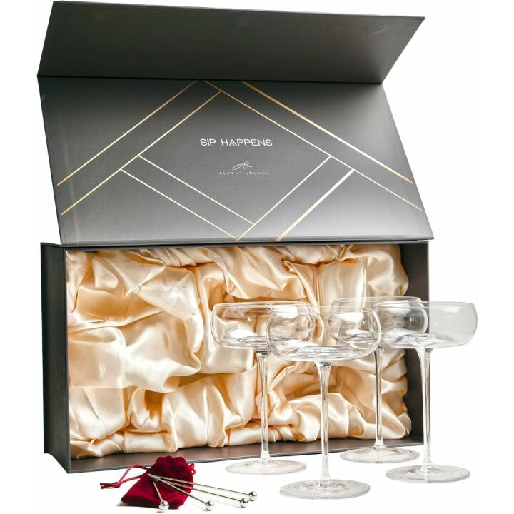 Luxury Coupe Glasses Set - Handcrafted Vintage Design