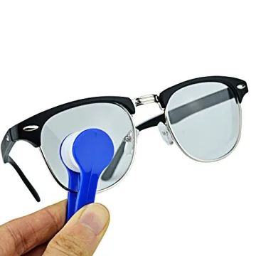 Economical 12 pcs Mini Eyeglass Cleaner for Smudge-Free Vision