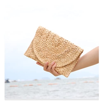 Freie Liebe Straw Clutch Purse for Stylish Summer Outings