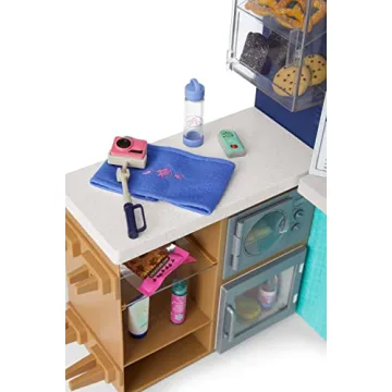 American Girl 2022 Corinne Ski & Snack Shop Playset