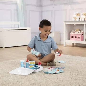 Melissa & Doug First Aid Kit Play Set - 25 Pieces