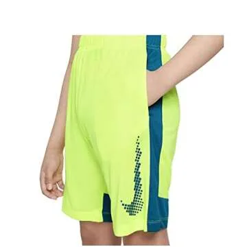 Nike Big Boys Dominate Graphic Shorts - Comfort & Style for Young Athletes