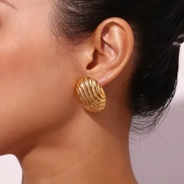 HINSD Striped Stud Earrings - Stylish 18k Gold Jewelry