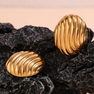 HINSD Striped Stud Earrings - Stylish 18k Gold Jewelry