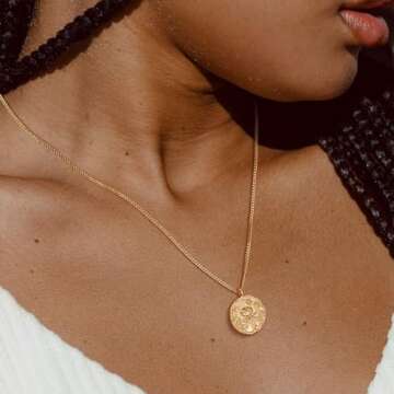 MEVECCO Dainty Gold Jellyfish Pendent Necklace for Women 18K Gold Plated Beach Cute Jellyfish Neckla...