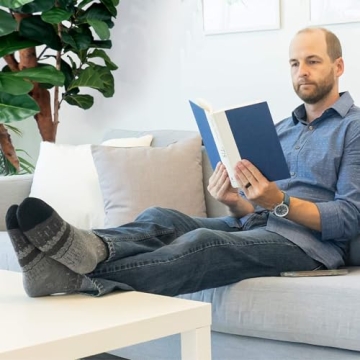 HOT FEET Thermal Socks for Men - Extreme Cold Weather Comfort