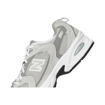 New Balance Unisex 530 Sneaker - Classic Comfort for All