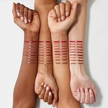 L’Oréal Paris Colour Riche Lip Liner Pencil, Creamy Lip Liner with Omega 3 and Vitamin E, 772 Lasting Plum (Deep Reddened Plum)