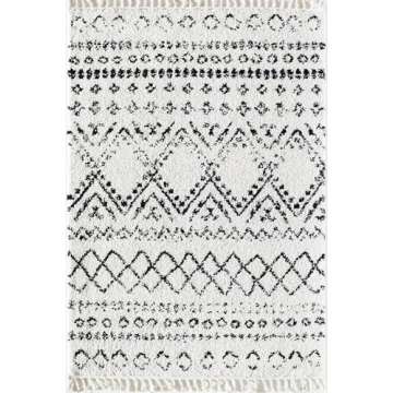 CosmoLiving by Cosmopolitan Wisp Area Rug, Whisper White 5 ft x 7 ft