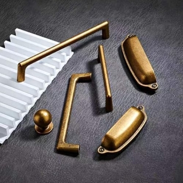 Khtumeware Vintage Brass Kitchen Cabinet Knobs 10 Pack