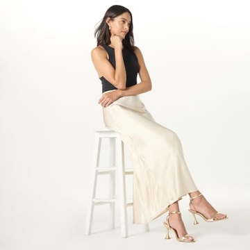 Lina Trend Heel Sandals: Chic Gold Comfort for Women