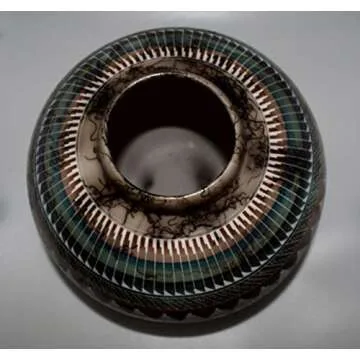 Large Handmade Native American Horse Hair Pottery